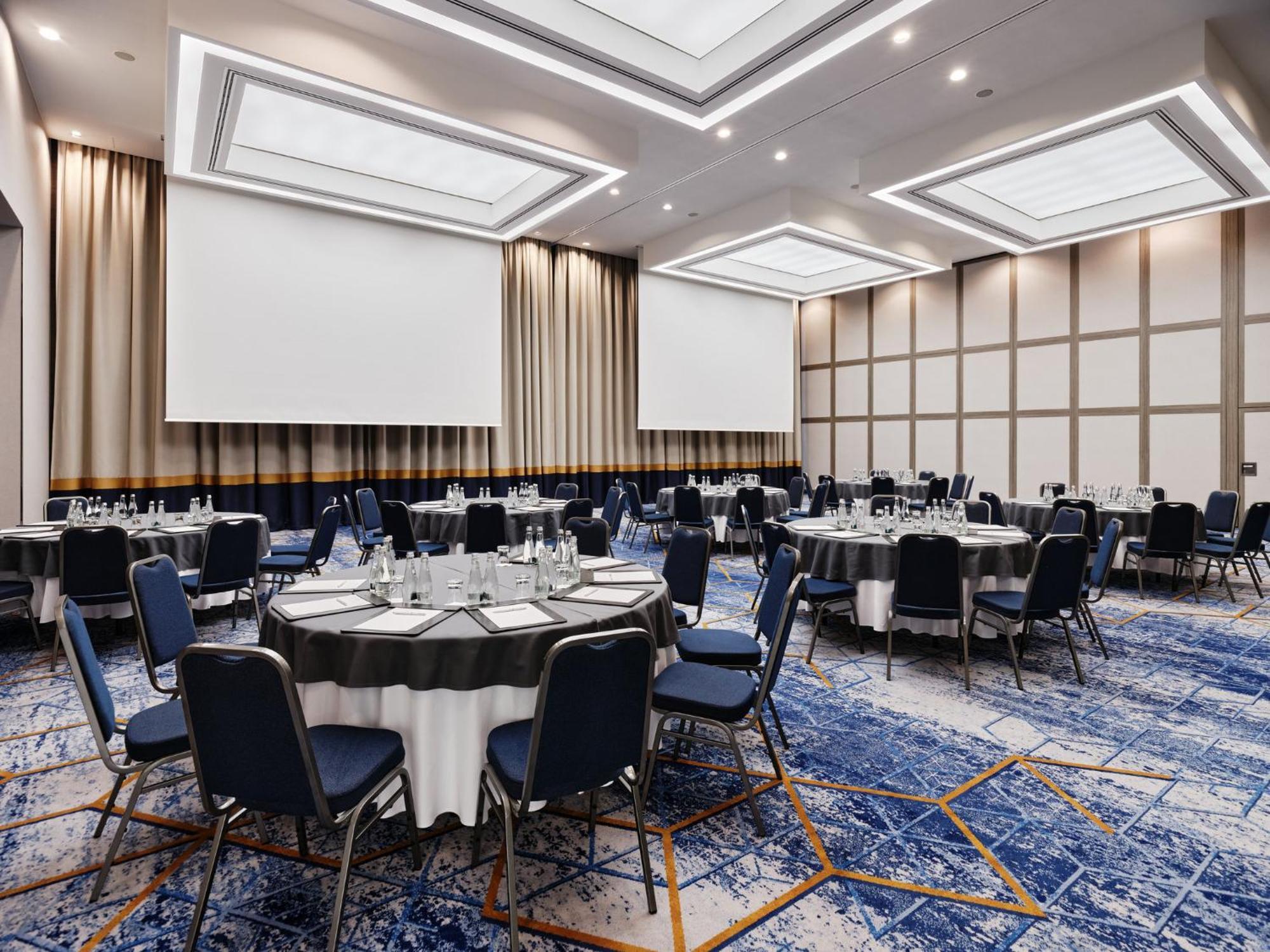 Intercontinental By Ihg Warschau